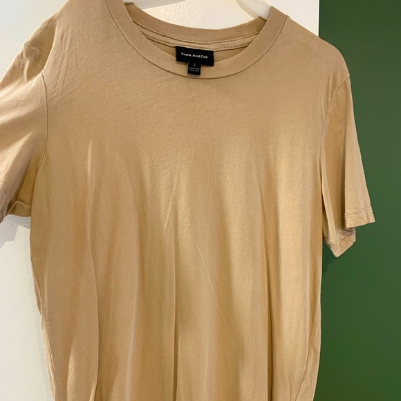 Frank and Oak beige t-shirt - Picture 1 of 3